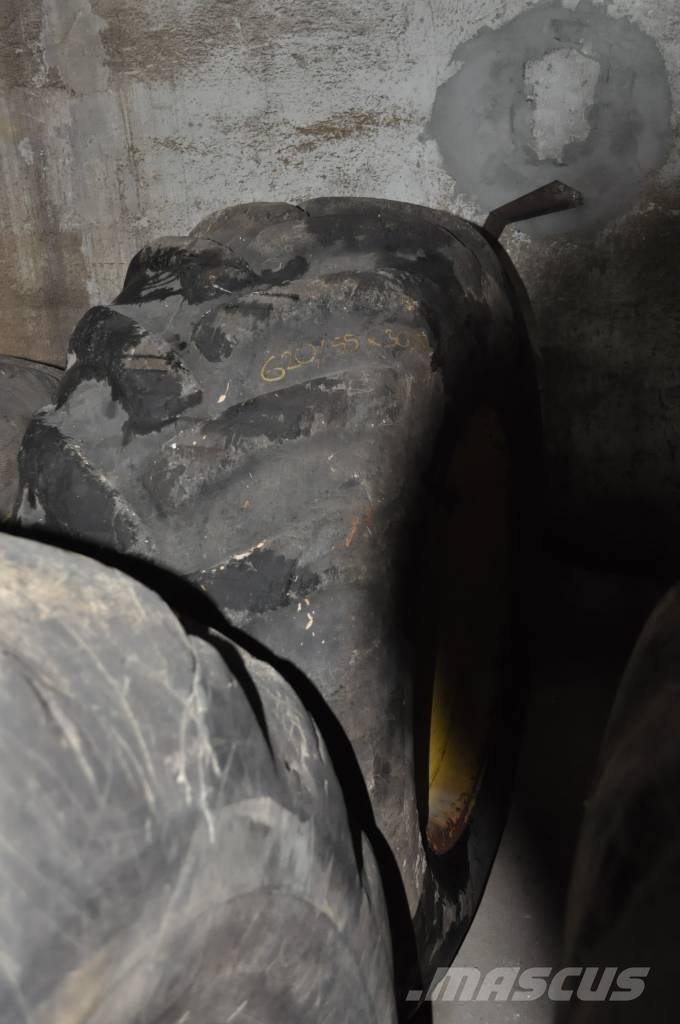 Nokian 620/55x30.5 Pneumatici, ruote e cerchioni