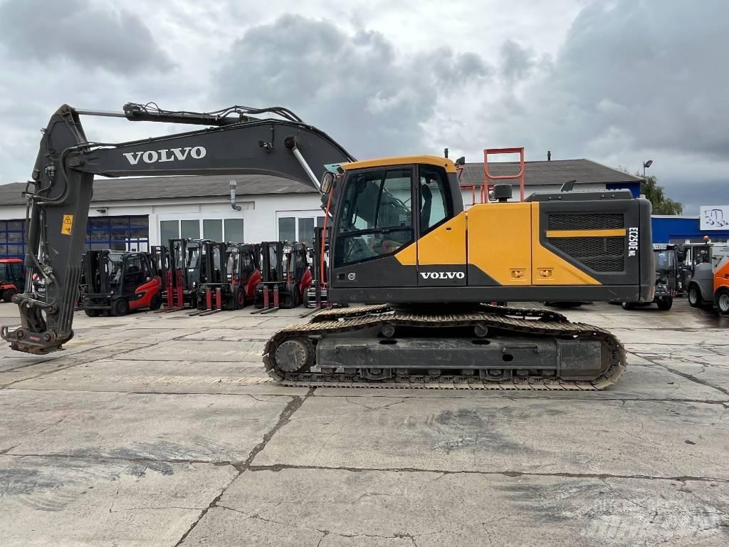 Volvo EC250ENL Escavatori cingolati