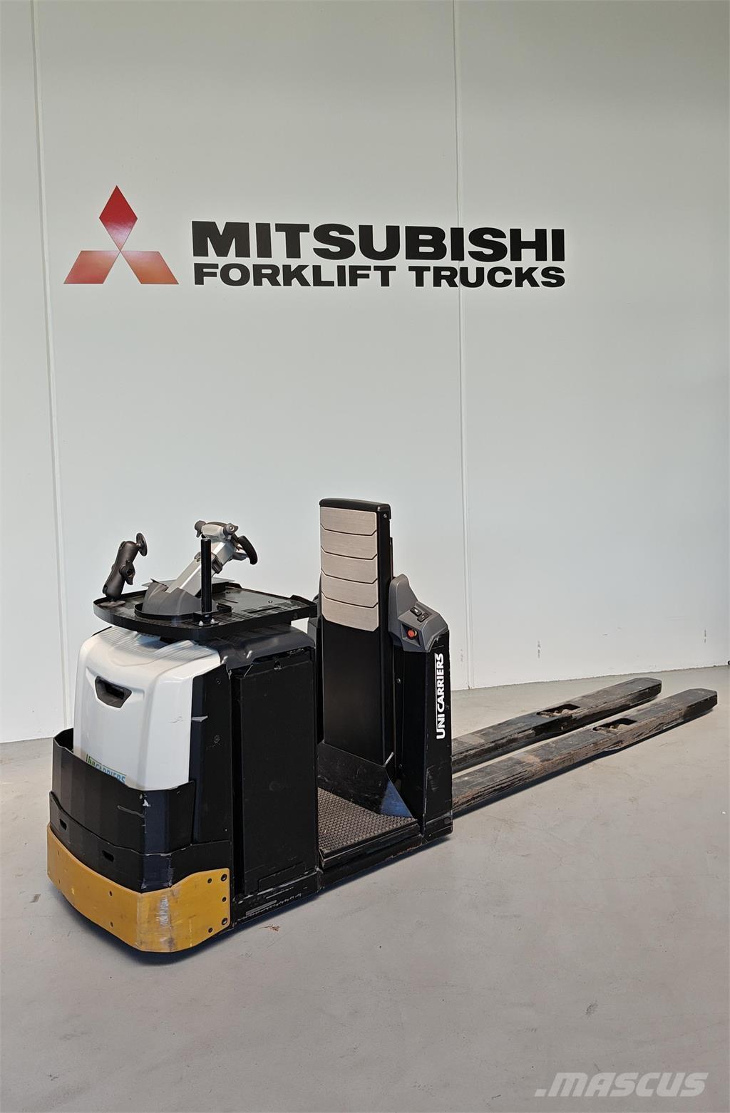 UniCarriers OLH250 Commissionatore basso livello