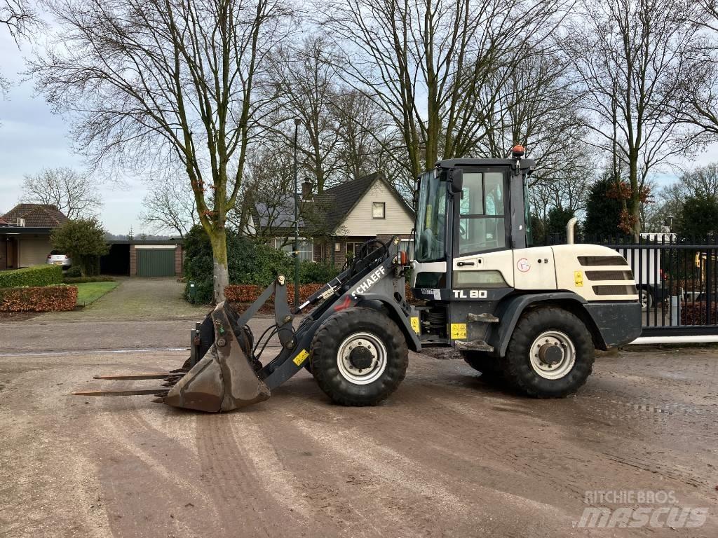 Terex TL 80 Pale gommate
