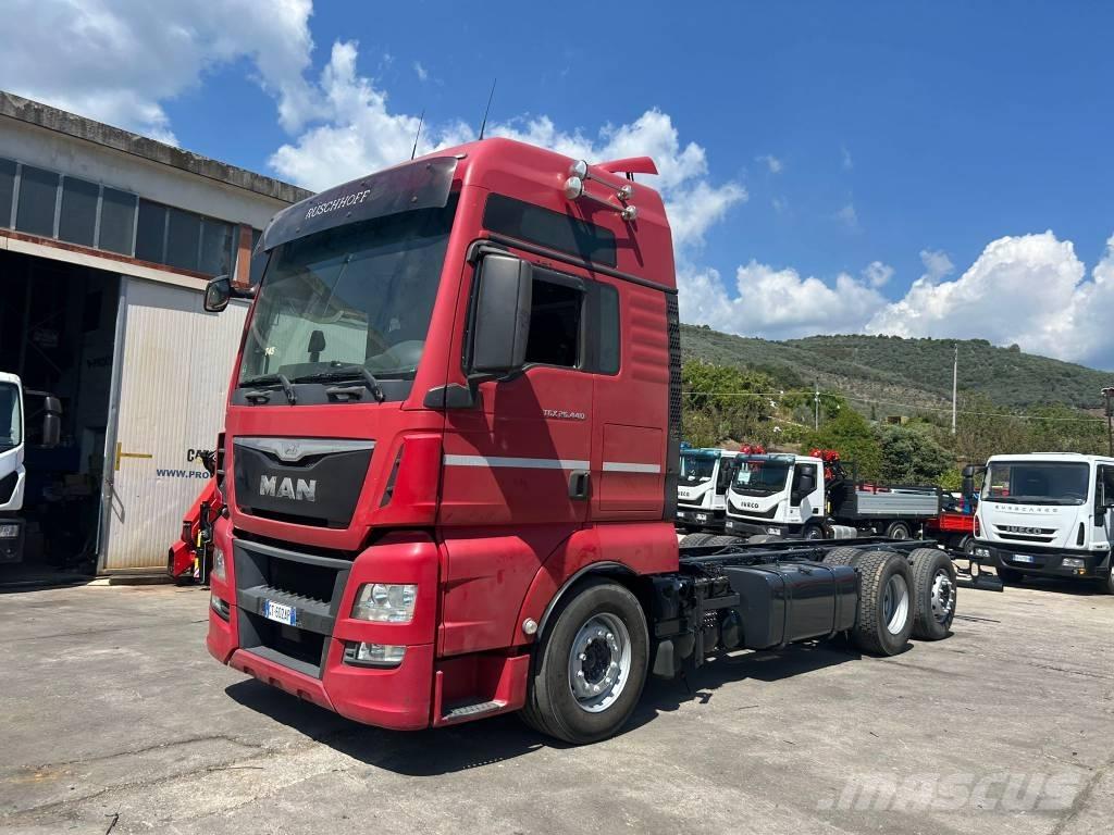 MAN TGX 26.440 Autocarro pianale / argano