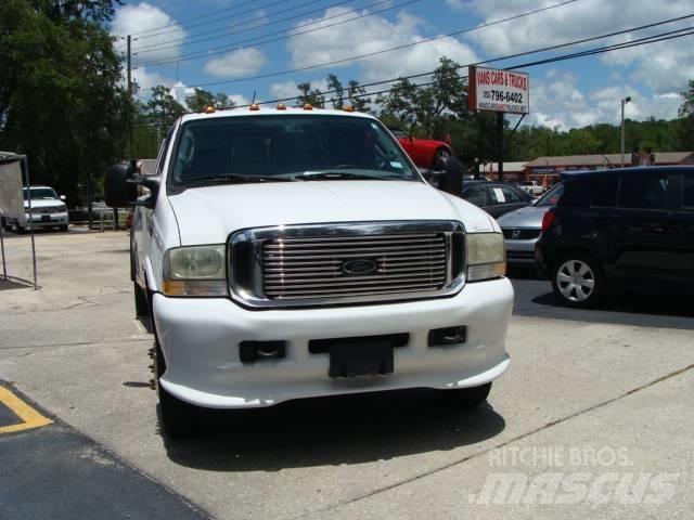 Ford F550 Camion con sponde ribaltabili
