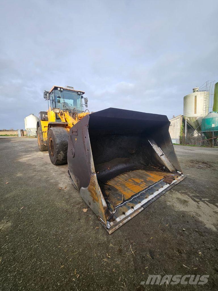 Hyundai HL960 Pale gommate