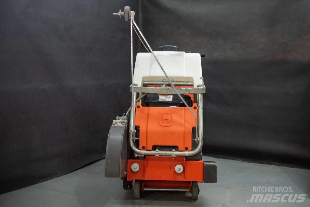 Husqvarna FS413 Macchinari Tagliasfalto