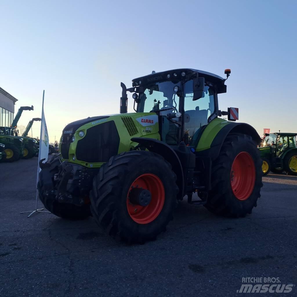 CLAAS Axion 830 Trattori
