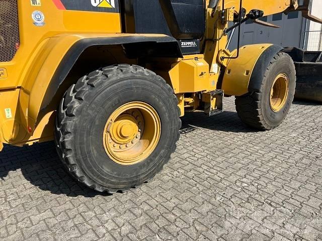 CAT 938 M Pale gommate