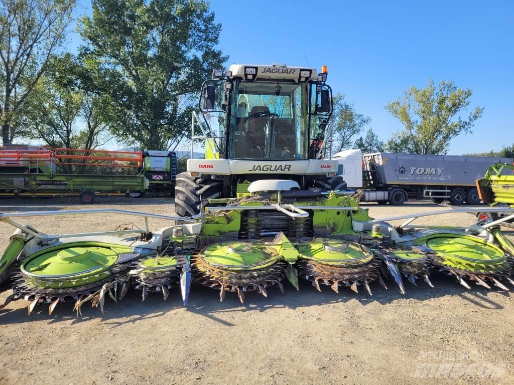 CLAAS Jaguar 870 Trince semoventi