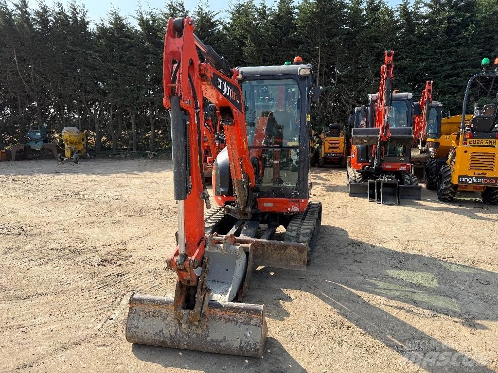 Kubota U 27-4 Miniescavatori