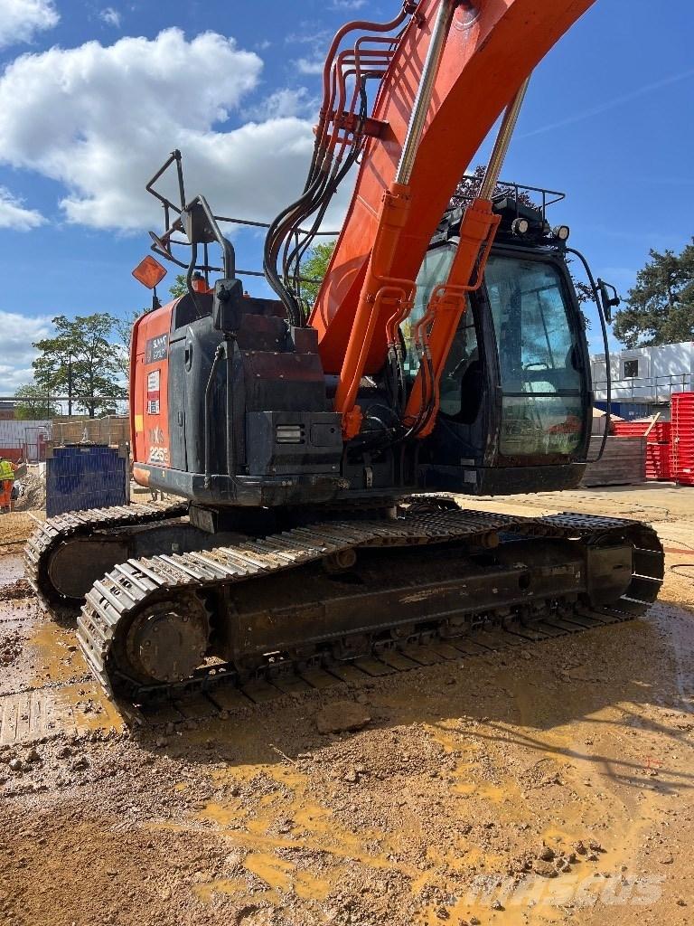 Hitachi ZX 225/6 Escavatori cingolati