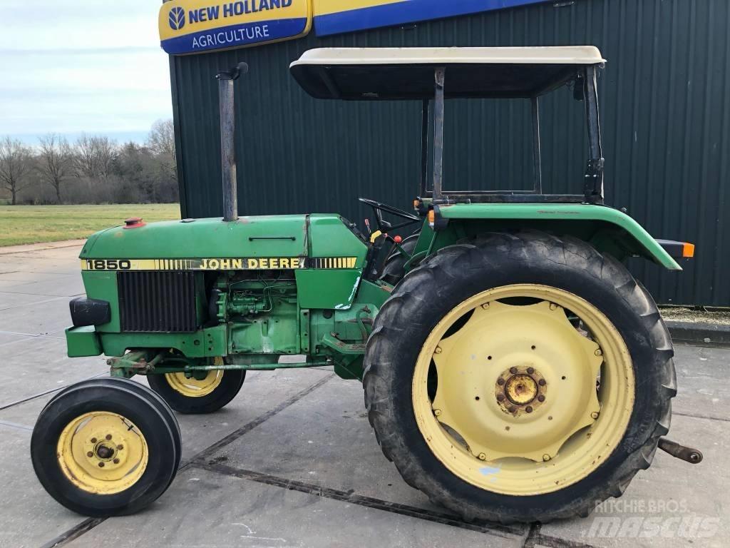 John Deere 1850 Trattori