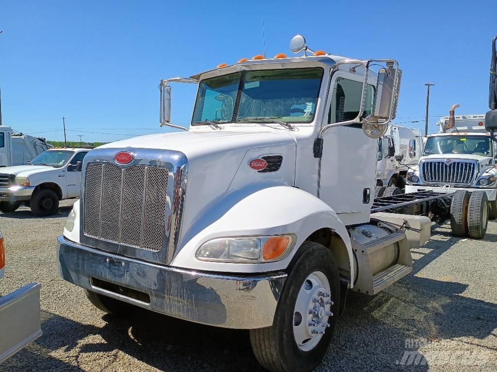Peterbilt 335 Camion dei rifiuti