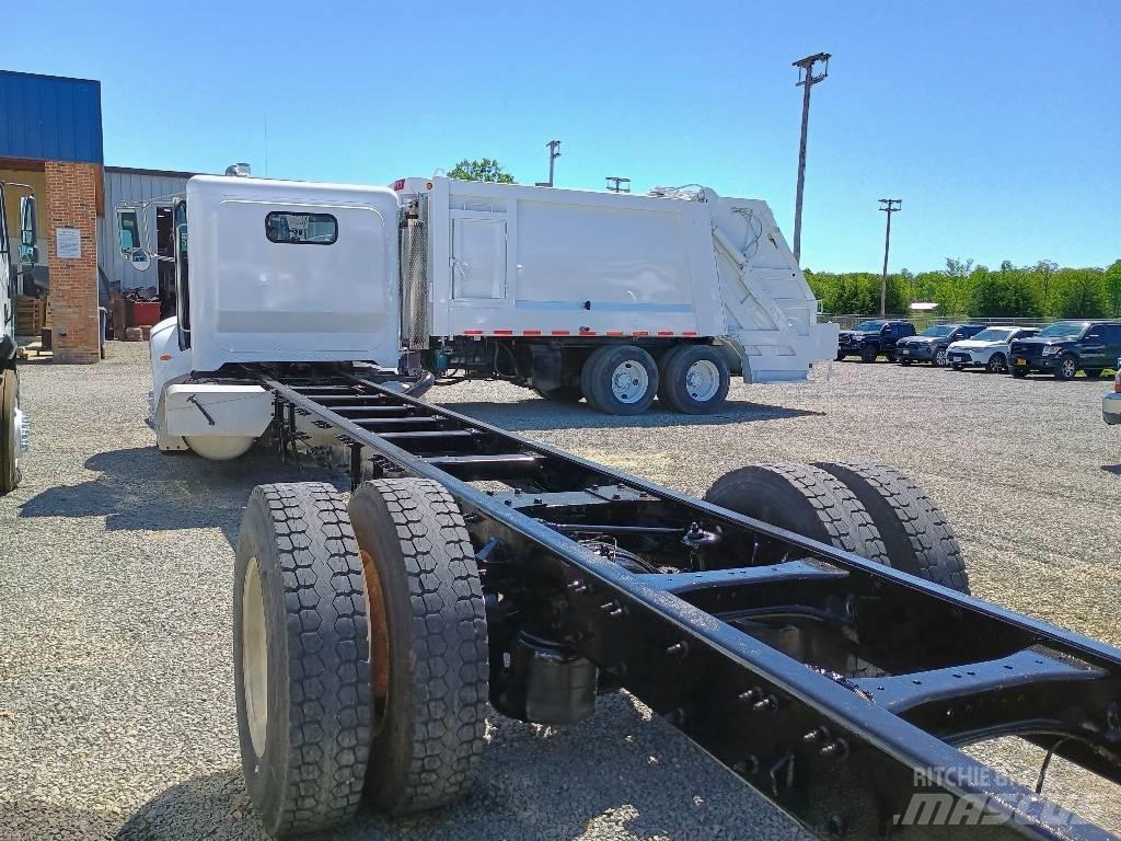 Peterbilt 335 Camion dei rifiuti