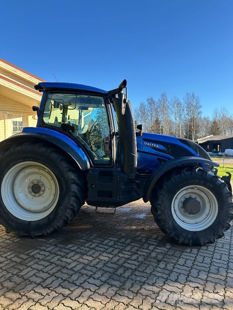 Valtra T234 VERSU Trattori
