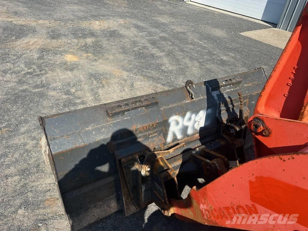 Kubota R 420 S Pale gommate