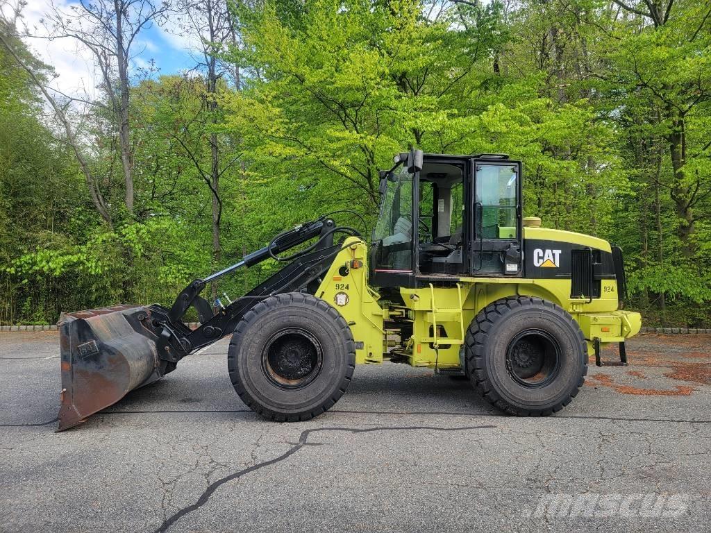 CAT 924 G Pale gommate