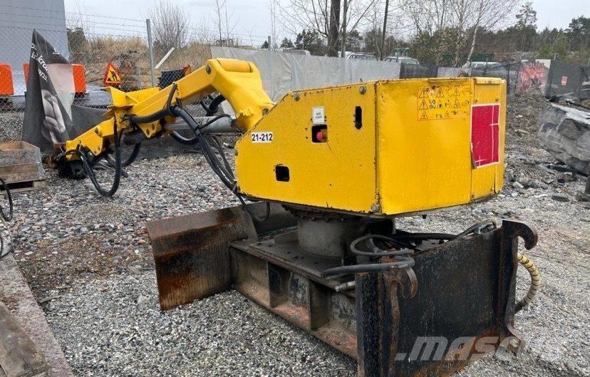 Brokk 330 Escavatori cingolati