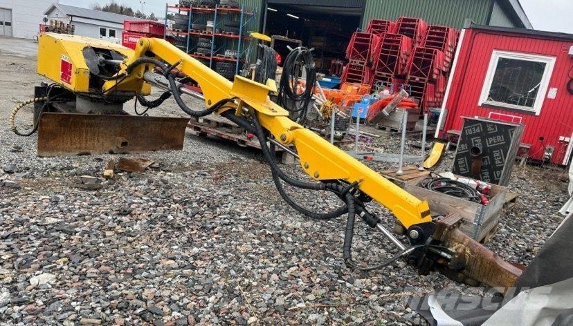 Brokk 330 Escavatori cingolati