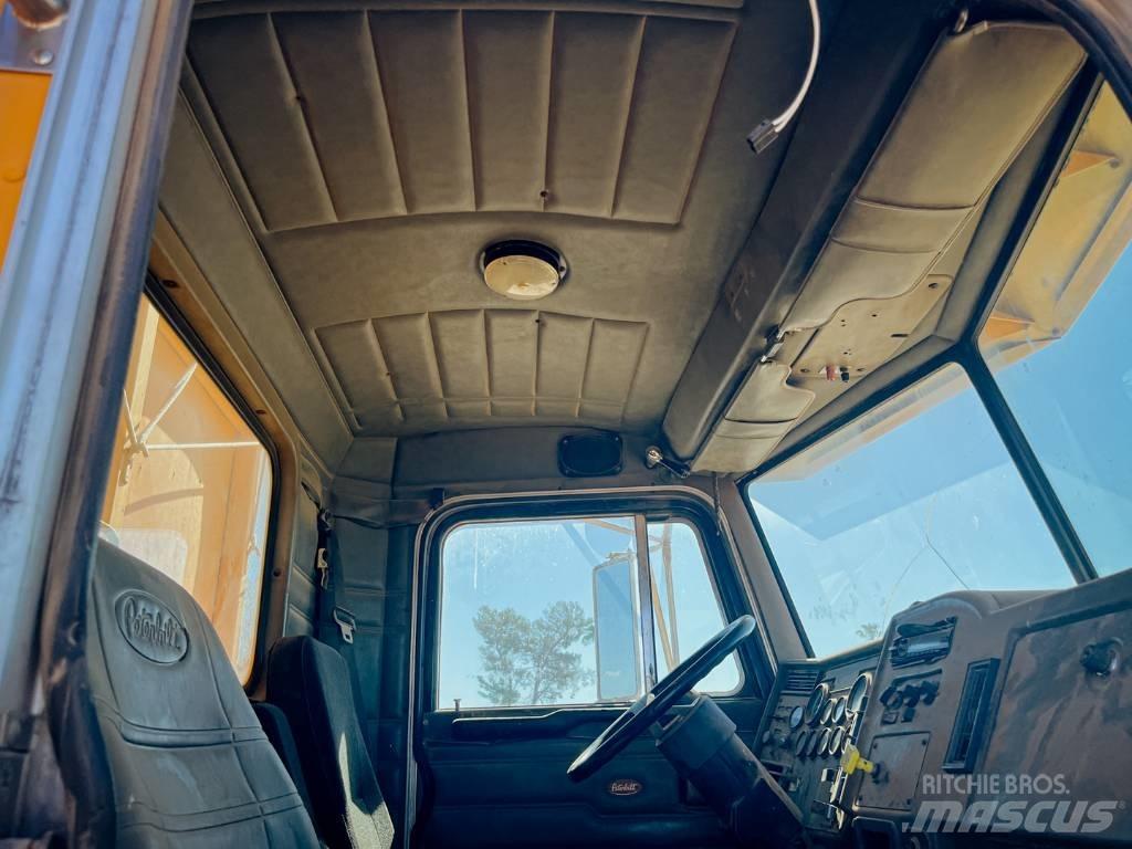 Peterbilt 330 Camion altro