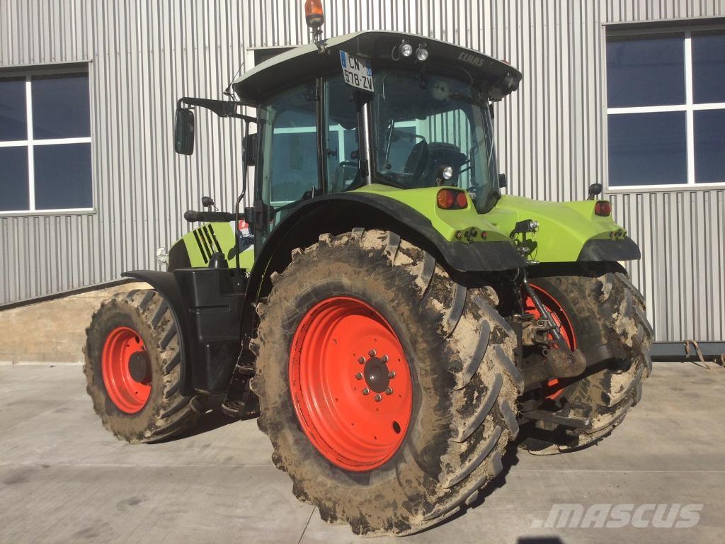 CLAAS ARION 620 Trattori