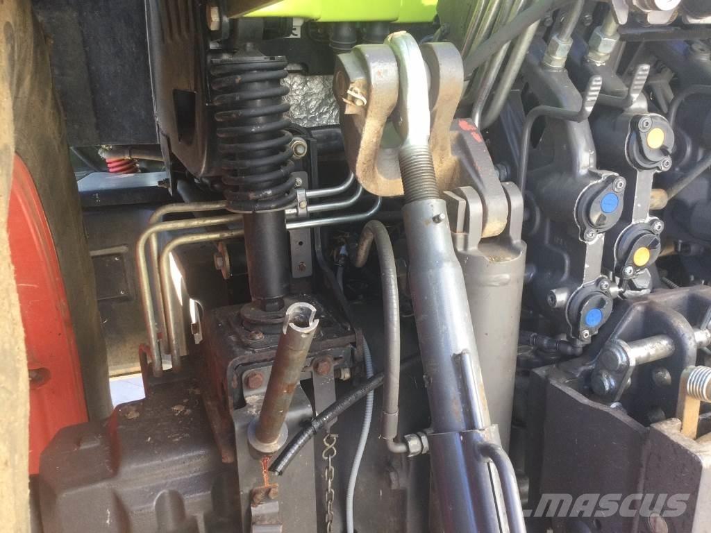CLAAS ARION 620 Trattori