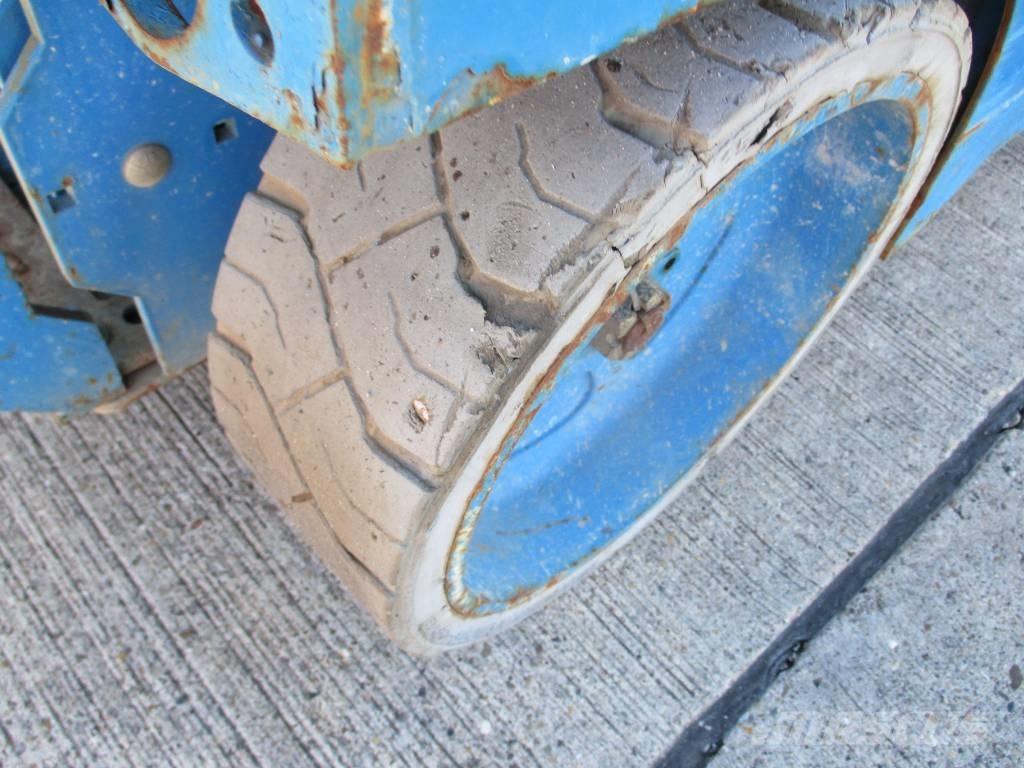 Genie GS 2632 (059) Piattaforme a pantografo