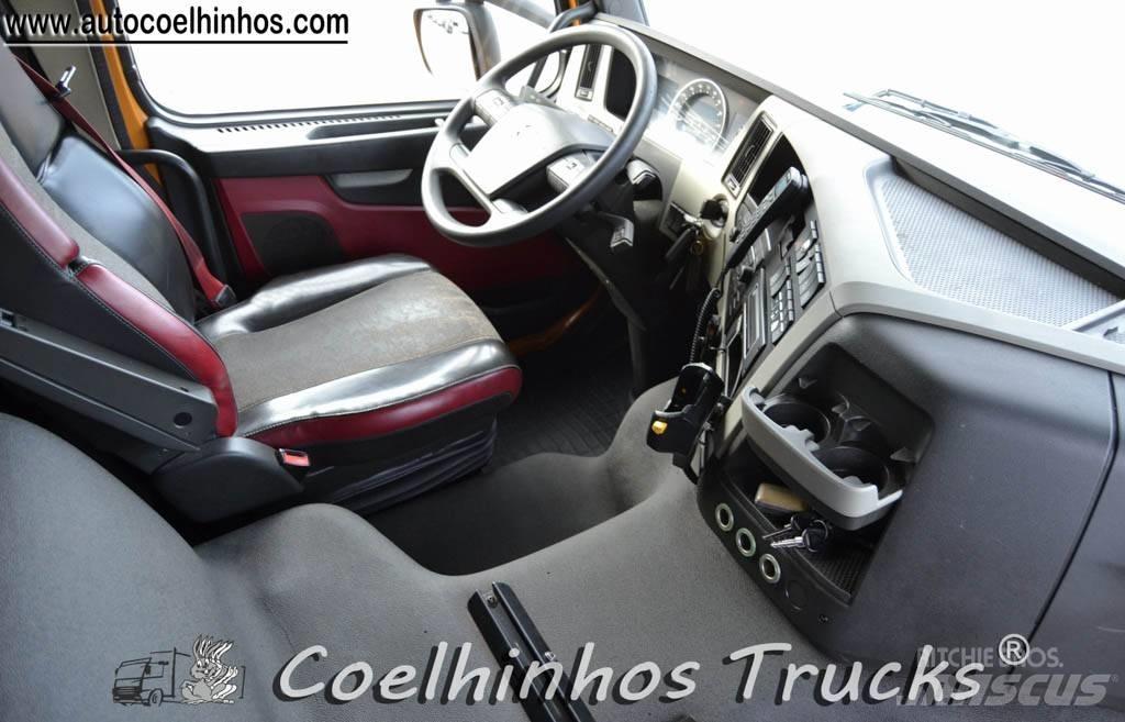 Volvo FM 330 Camion cassonati