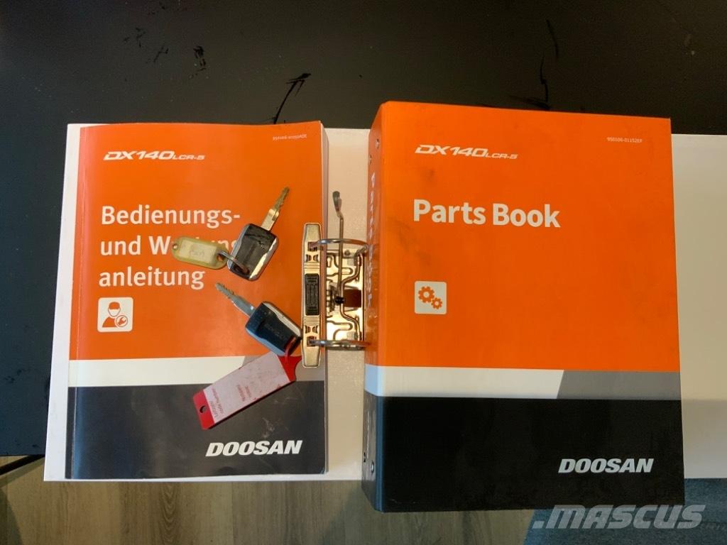 Doosan DX 140 LCR Escavatori cingolati