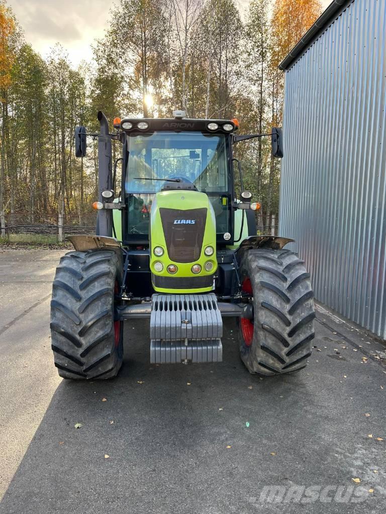 CLAAS Arion 640 CIS Trattori