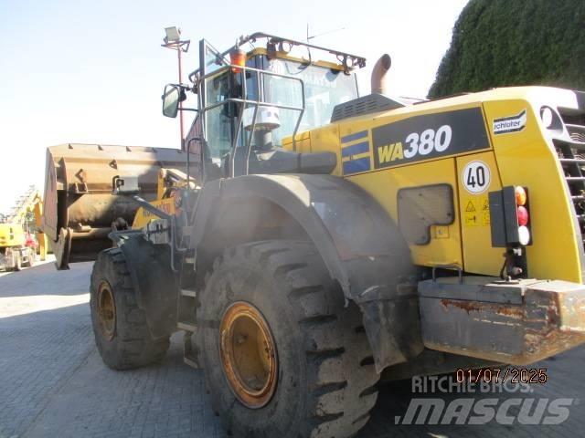 Komatsu WA 380 Pale gommate