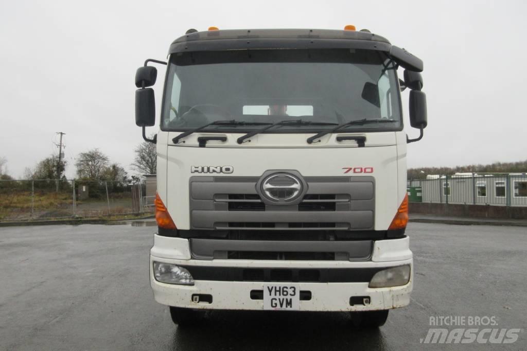 Hino 700 Camion ribaltabili