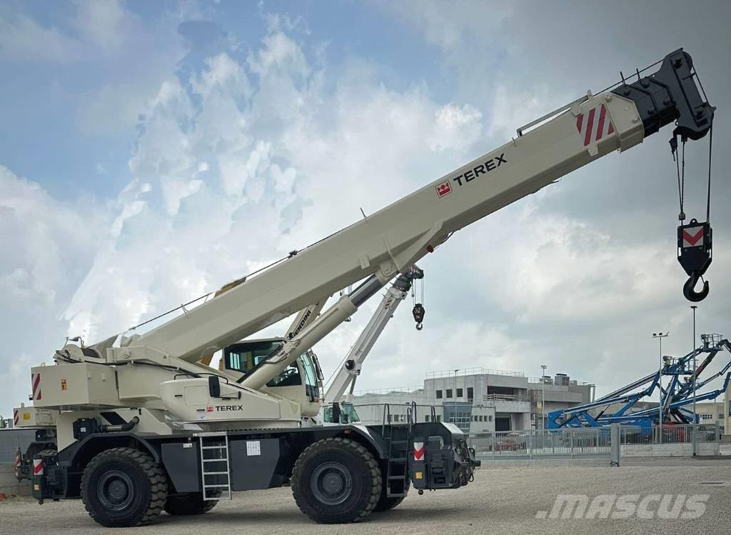Terex Quadstar 1075 Gru per terreni difficili
