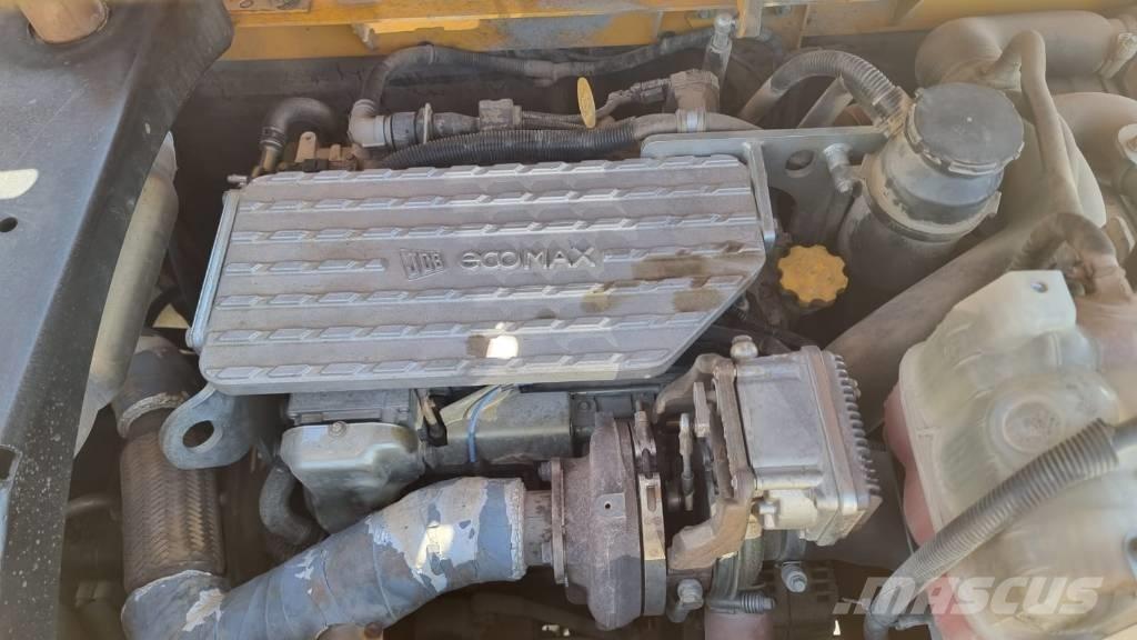 JCB JS 220 Plus Escavatori cingolati