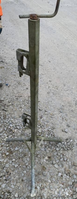  Trépied de prédalle Ponteggi e impalcature