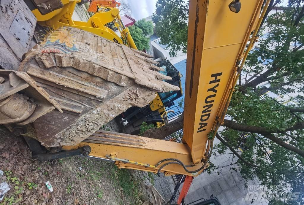 Hyundai R210W-9 Escavatori gommati
