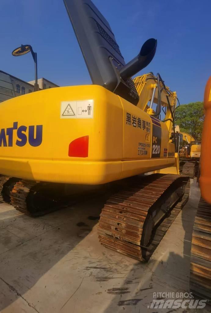 Komatsu PC 220 Escavatori cingolati