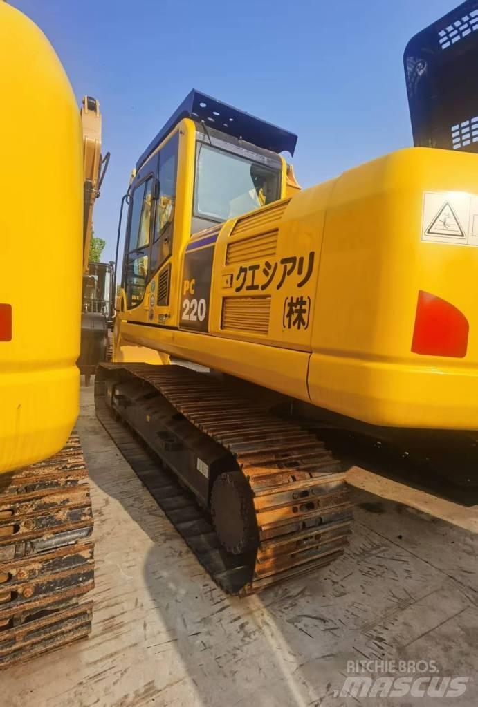 Komatsu PC 220 Escavatori cingolati