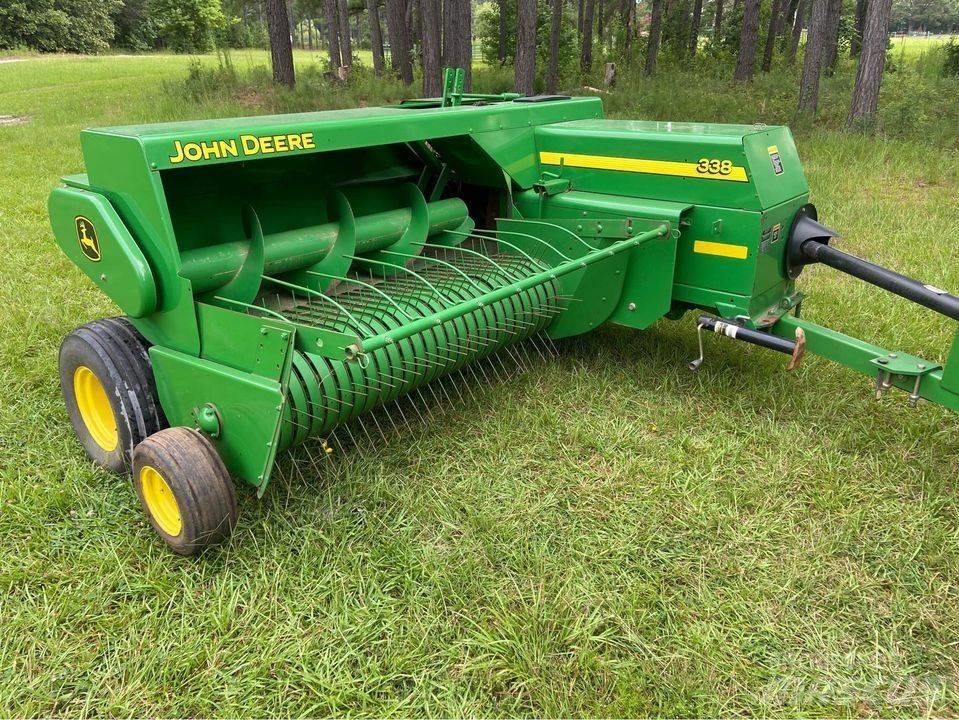 John Deere 338 Baler Presse quadre