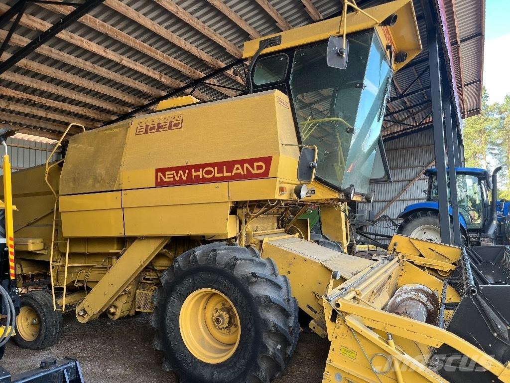 New Holland 8030 Mietitrebbiatrici