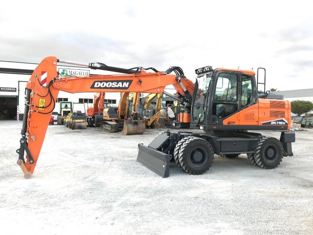 Develon DX 170 W-7 Escavatori gommati