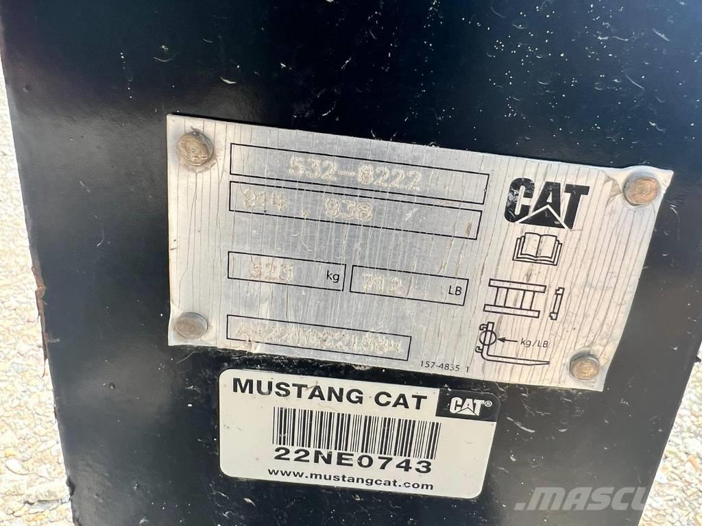 CAT Forks Pale gommate