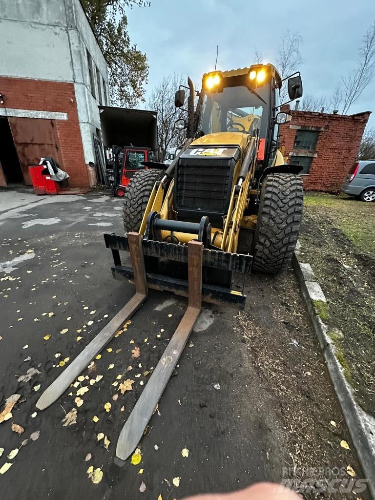 CAT 444F Terne