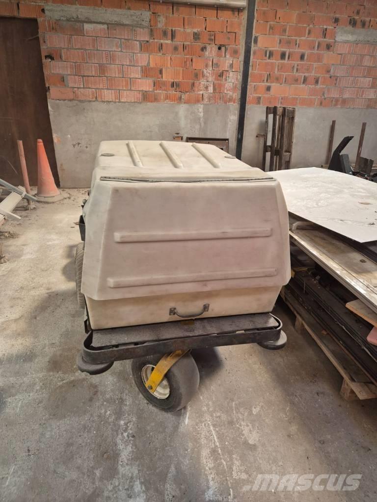 Walker Maaier Tosaerba zero turn