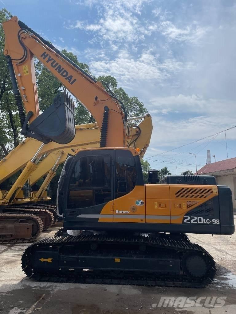 Hyundai 220LC-9S Escavatori cingolati