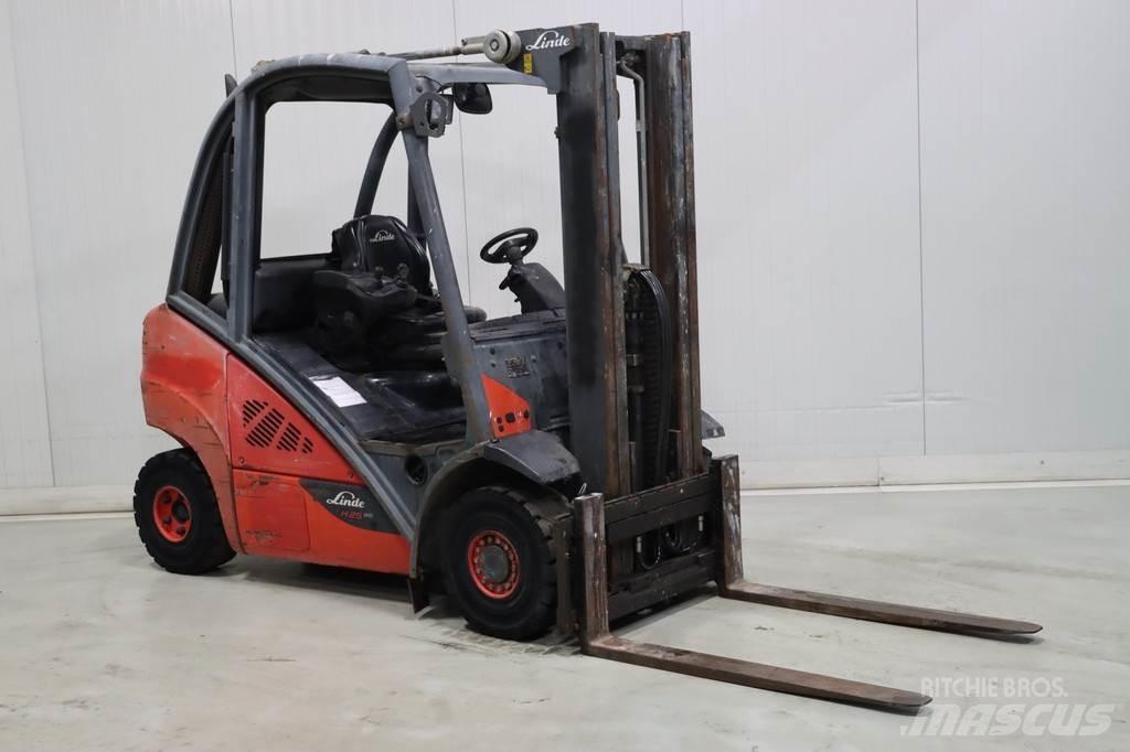 Linde H25D-02 Carrelli elevatori diesel