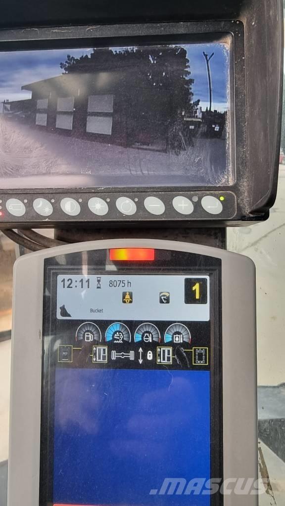 CAT MH 3022 Movimentazione rifiuti