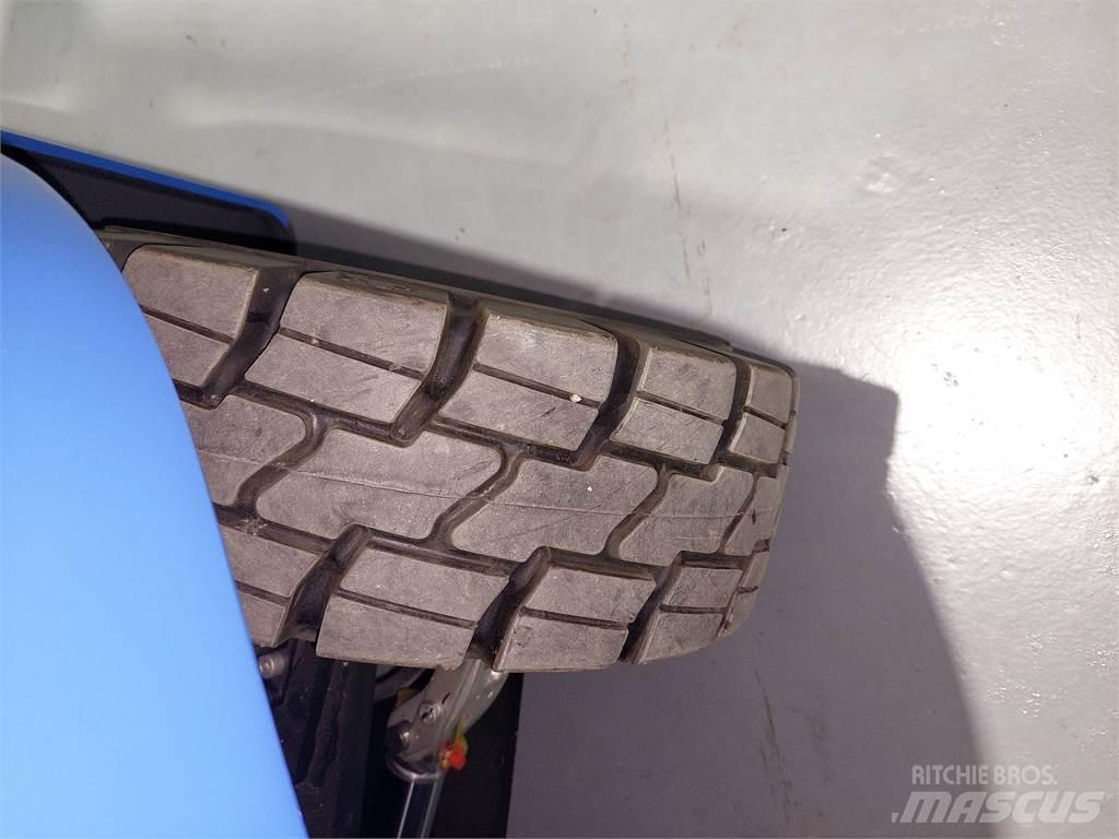  SEF25B Carrelli elevatori elettrici