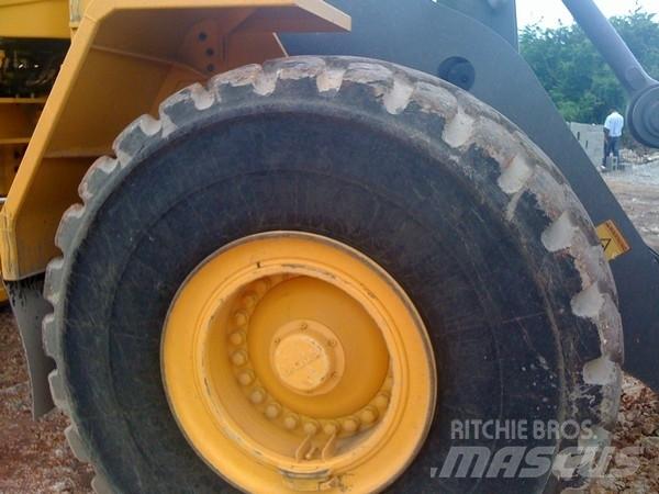 Volvo L180 Pale gommate
