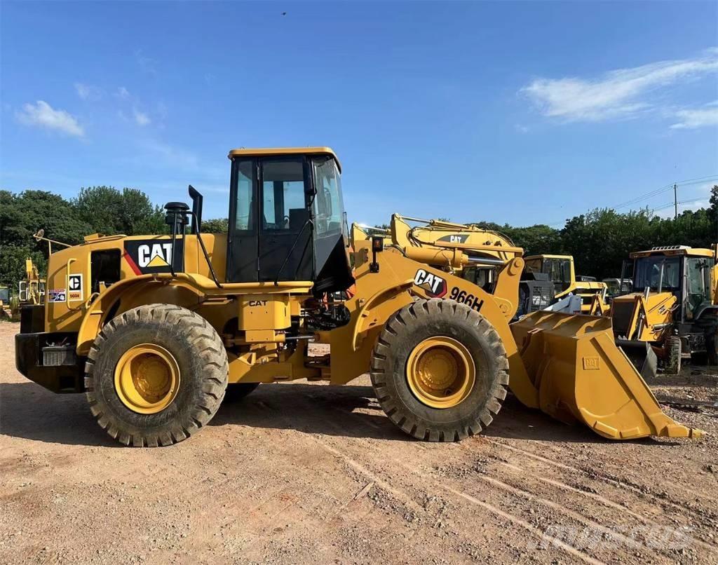 CAT 966 H Pale gommate