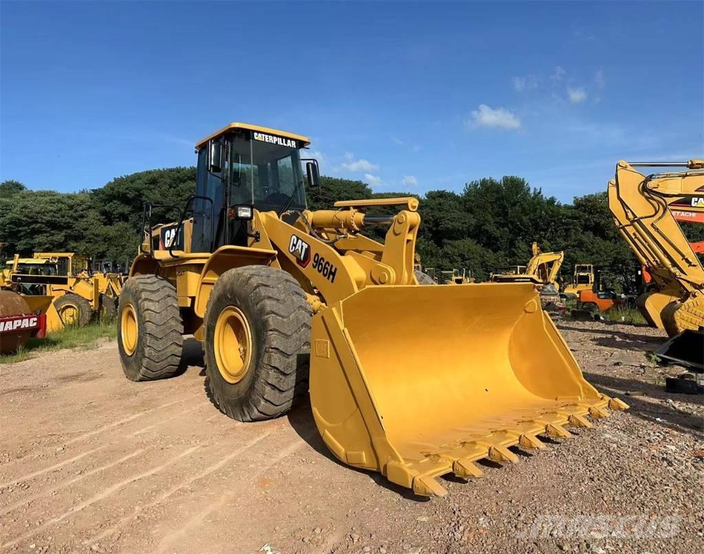 CAT 966 H Pale gommate
