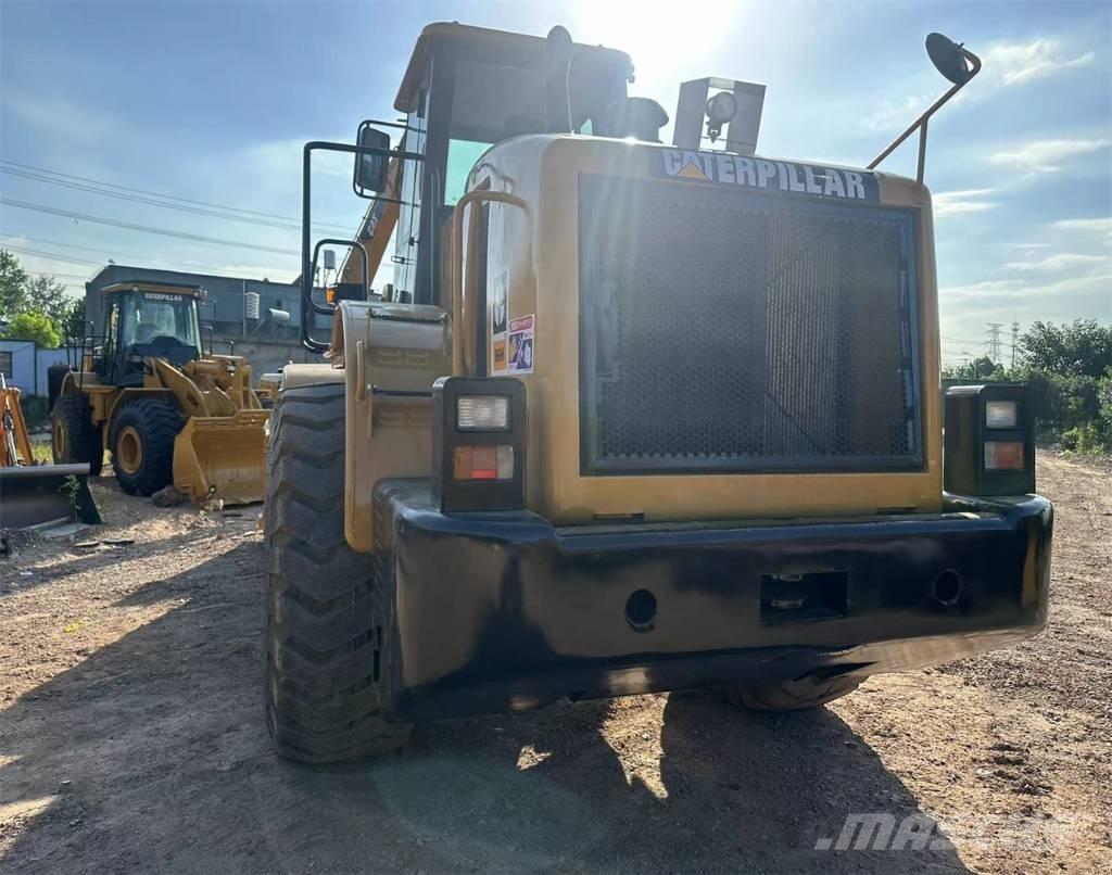 CAT 966 H Pale gommate